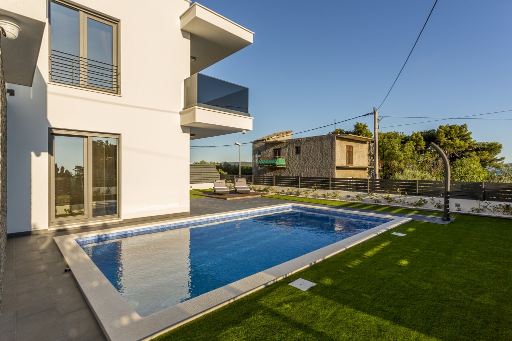 Villa Kambel West Pool Area