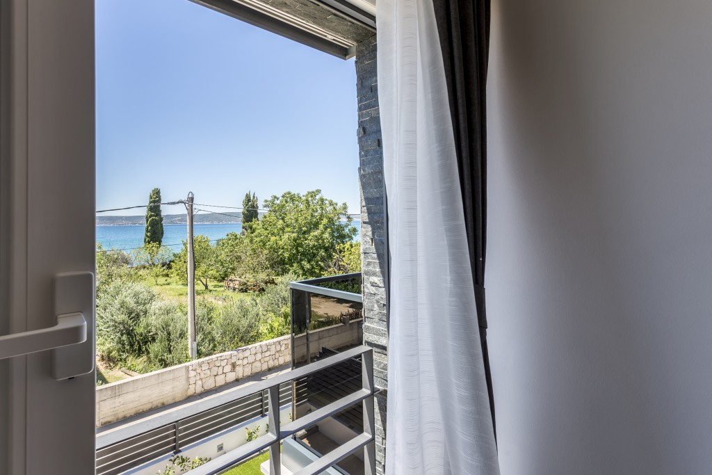 Room 3 - Double Bed, Bathroom, Sat-TV, Wardrobe, Working Table, Towel and Sheets, AC, Sea View