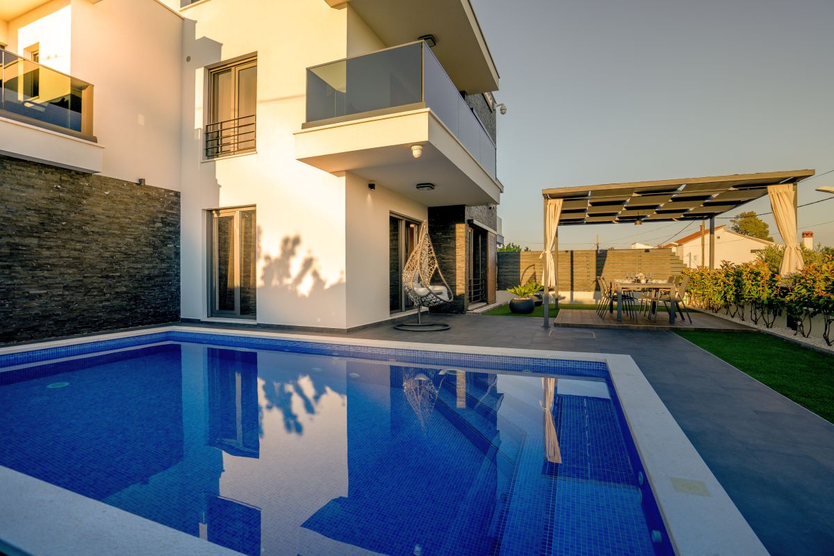 Outdoor Area West (3)